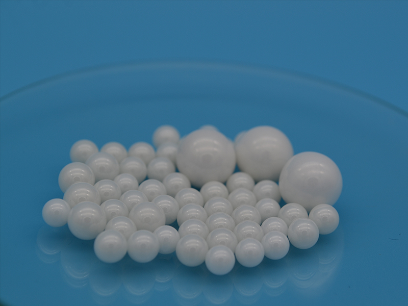 من نوع Zirconia Balls Plage.